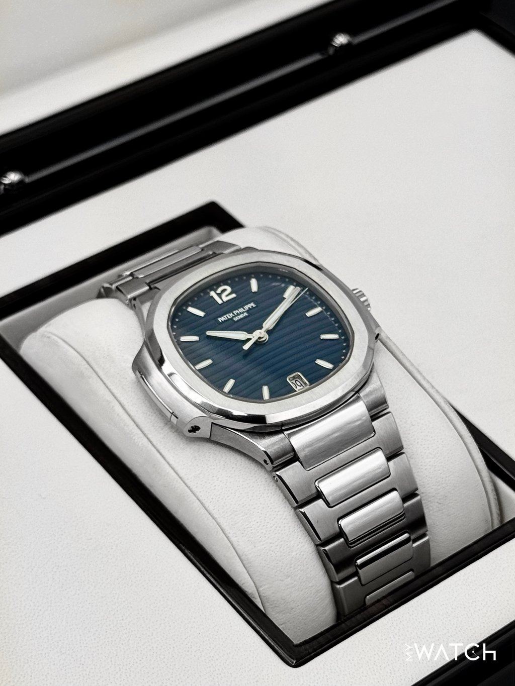 Patek Philippe Nautilus 35.2mm 7118/1A-001 Stainless Steel Blue Dial